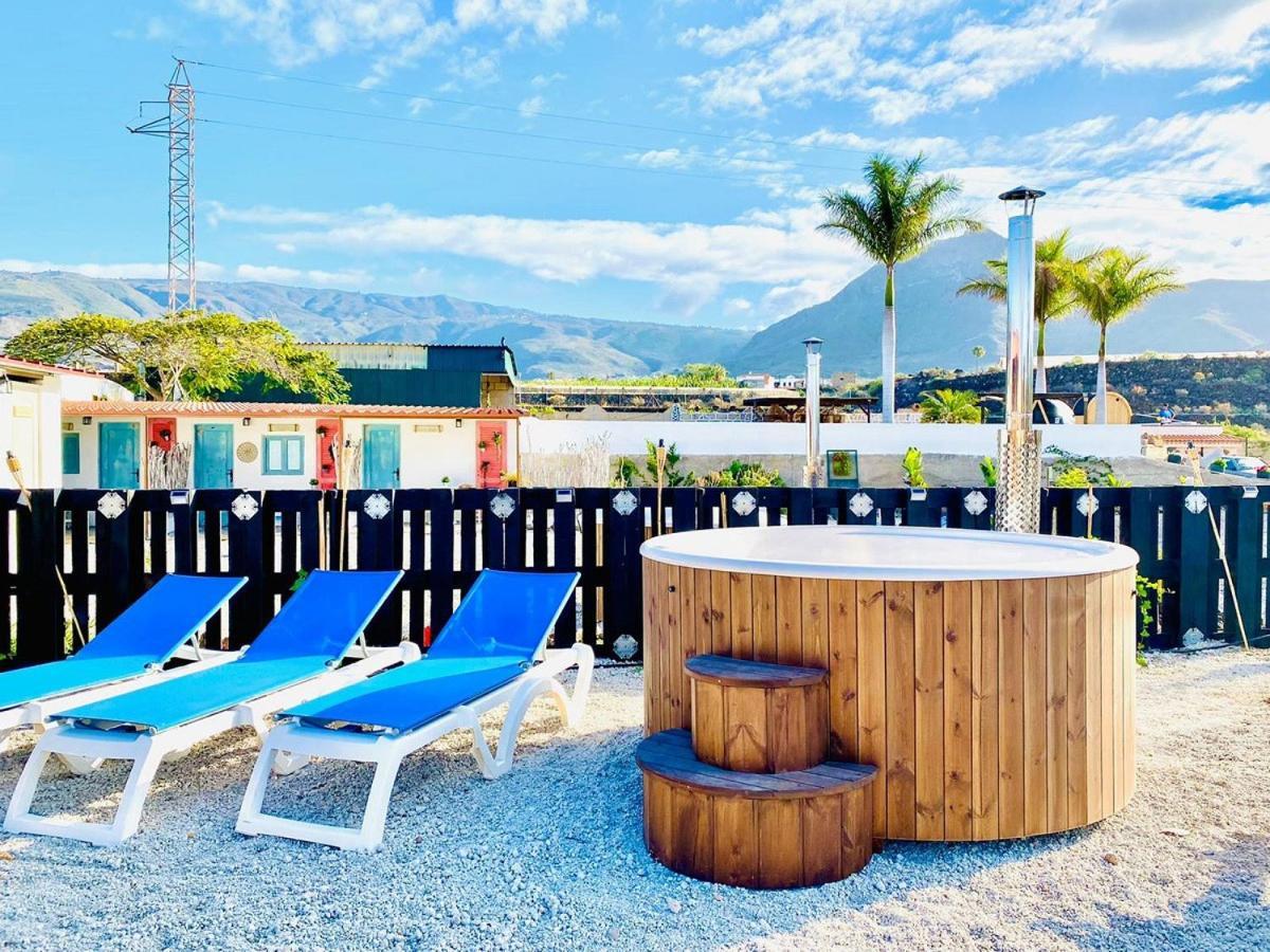 Bernegal Moneyba, Hot Tub, Piscina Y Jardin Hébergement de vacances