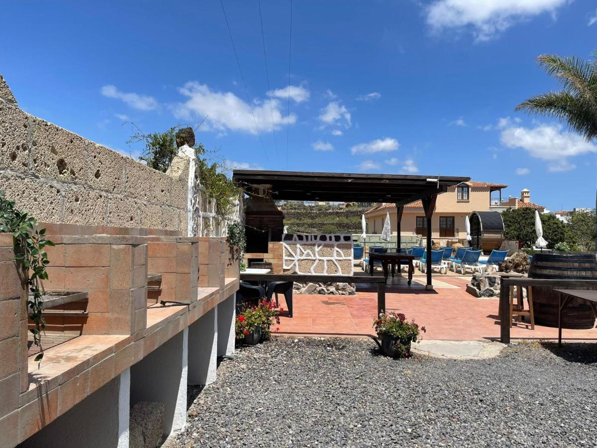 Bernegal Moneyba, Hot Tub, Piscina Y Jardin * Buzanada