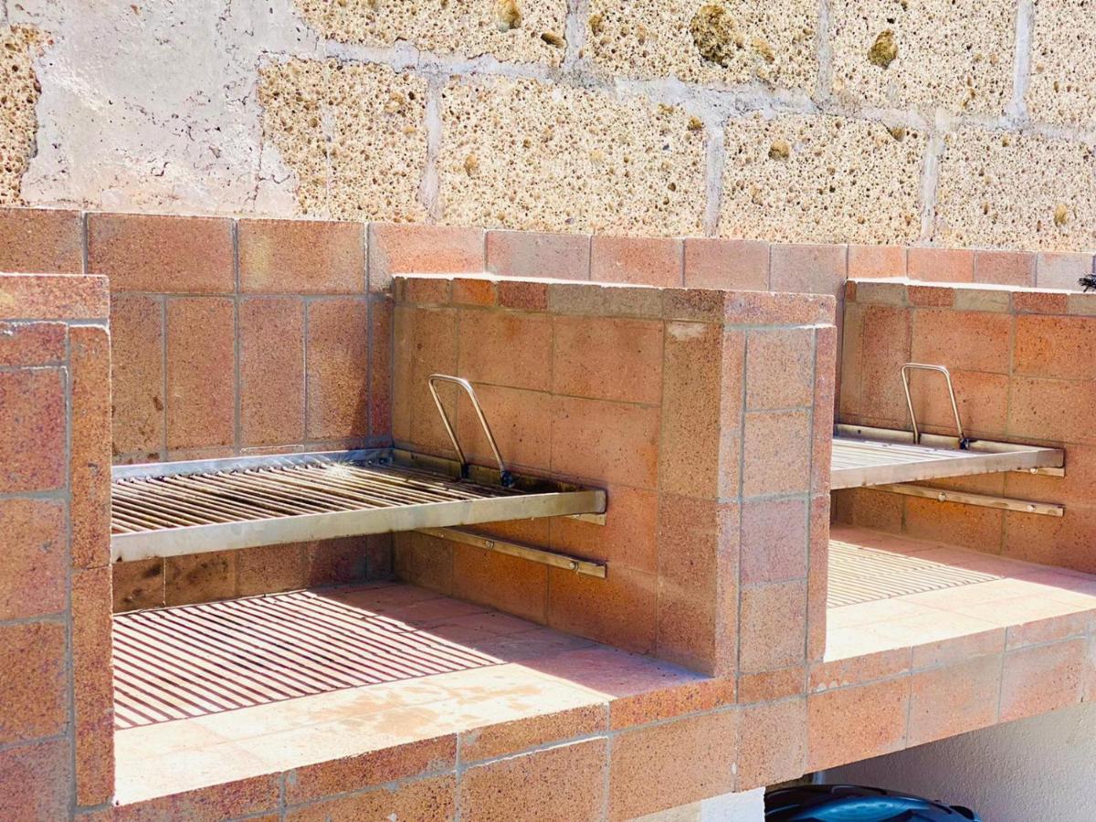 Bernegal Moneyba Hot Tub Climatizado Piscina Y Jardin Holiday home Buzanada