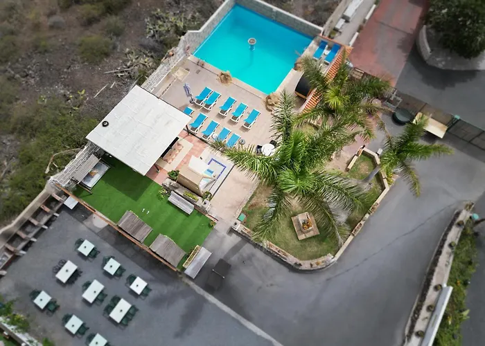 Bernegal Moneyba, Hot Tub, Piscina Y Jardin