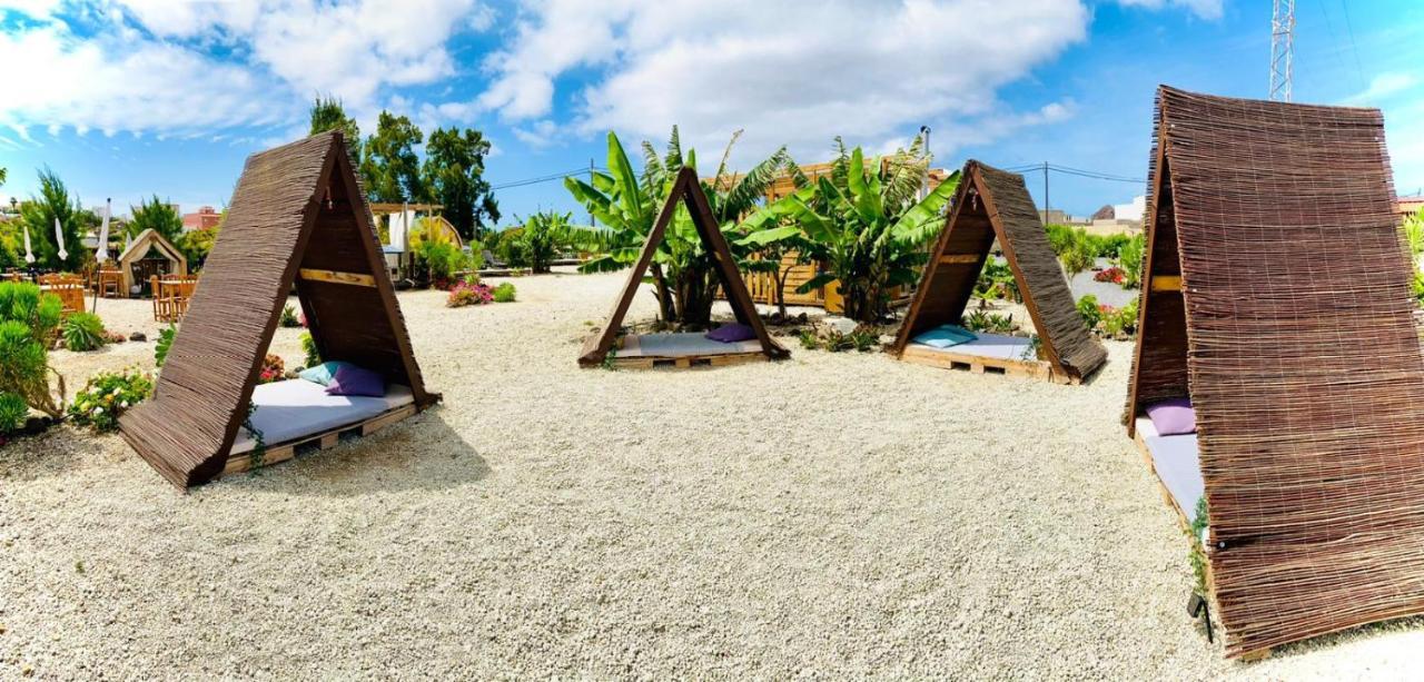 Bernegal Moneyba, Hot Tub, Piscina Y Jardin Buzanada